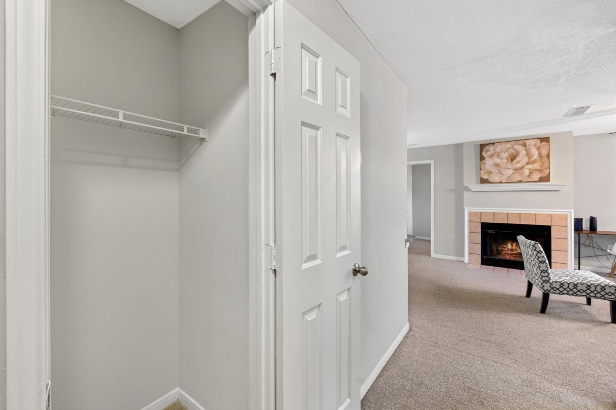 Cozy 2br Steps From Uga & Downtown Ga Apartment Athens
