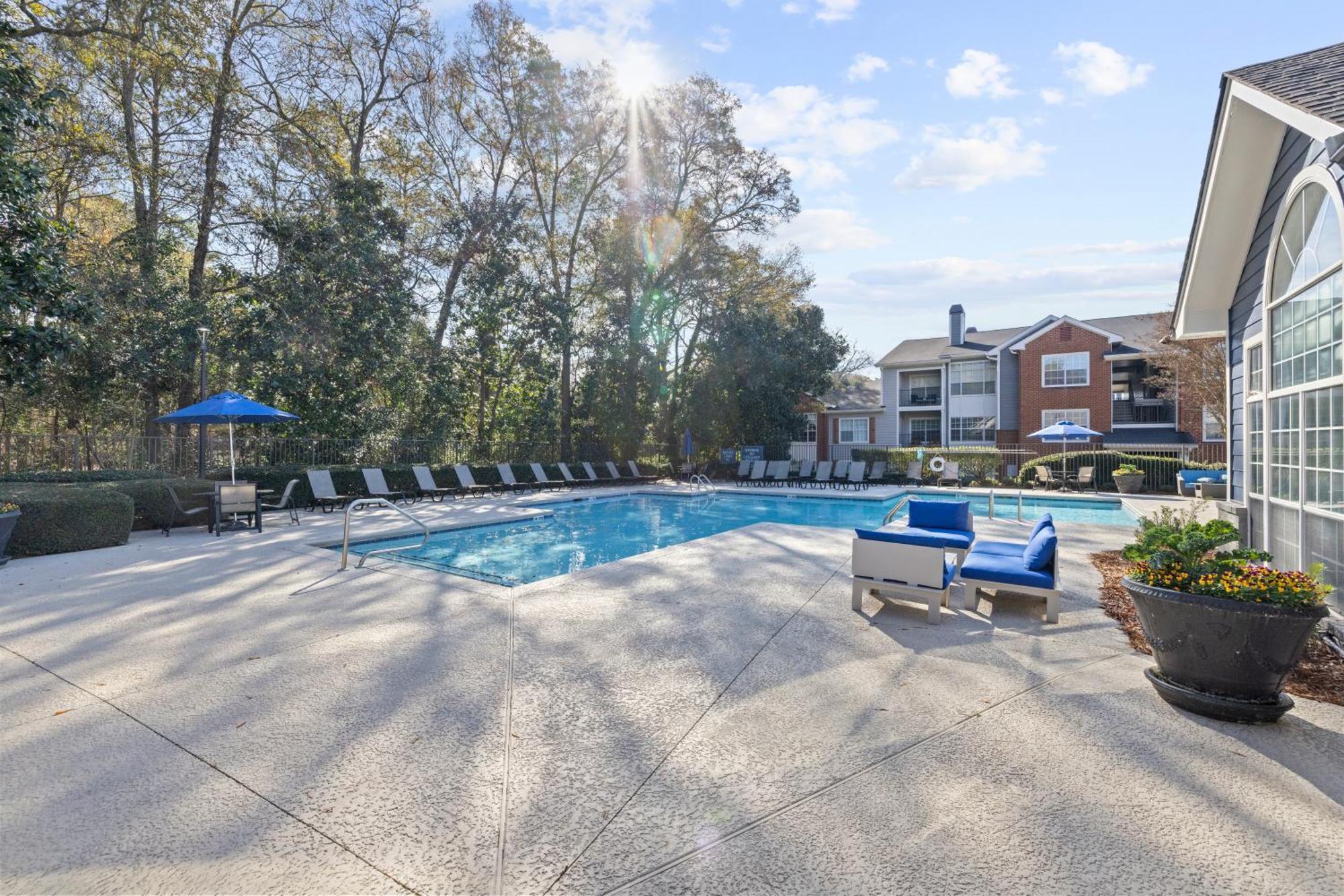 Apartment Cozy 2br Steps From Uga & Downtown Ga