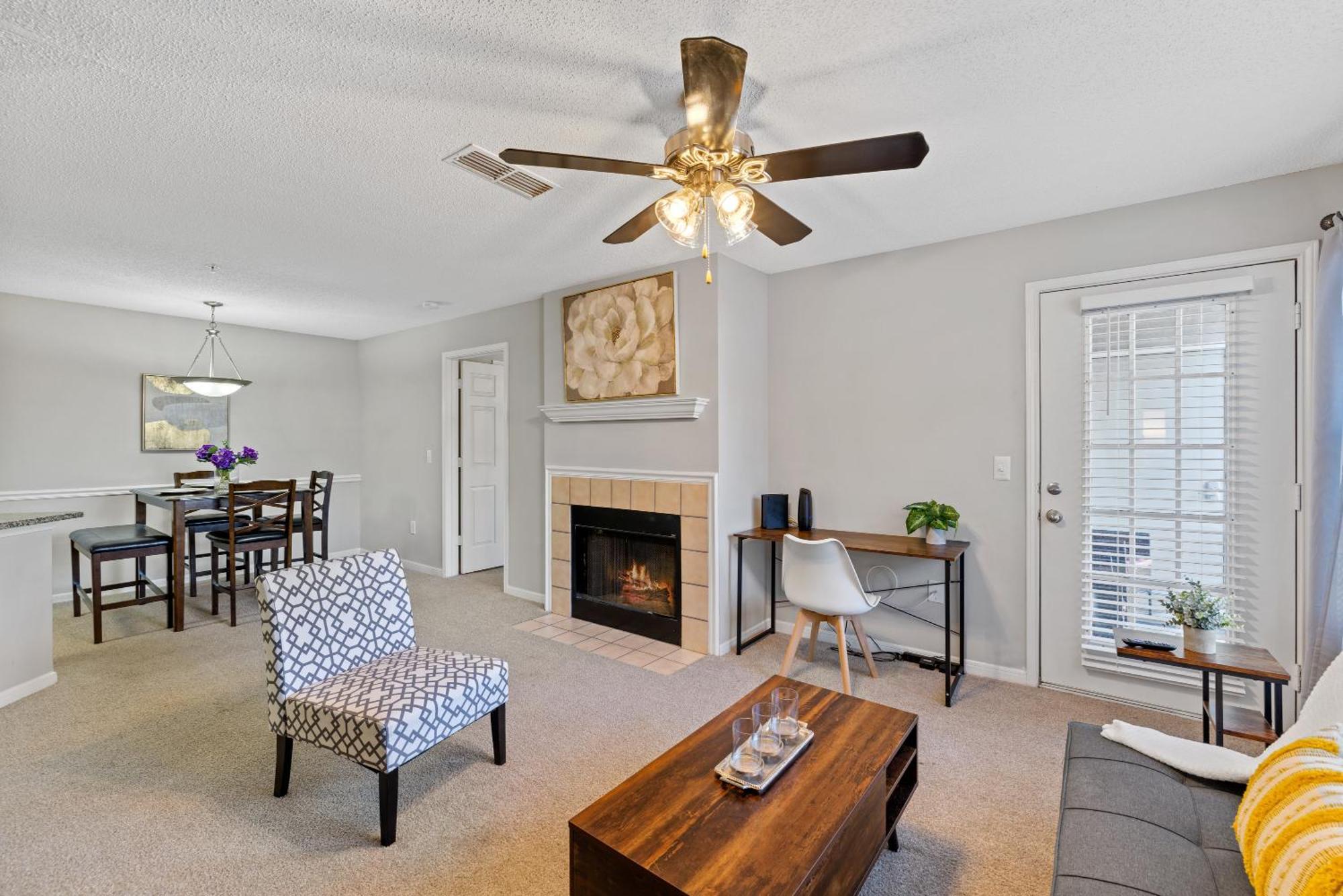 Cozy 2br Steps From Uga & Downtown Ga