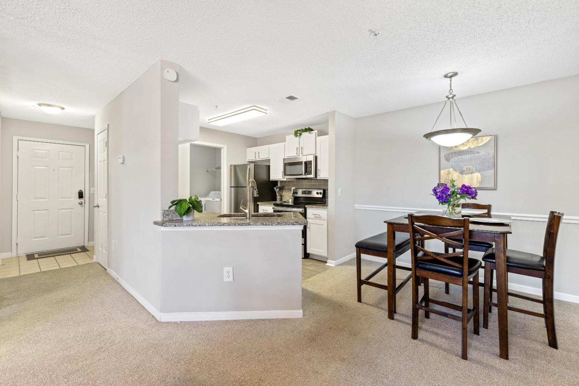 Cozy 2br Steps From Uga & Downtown Ga * Athens