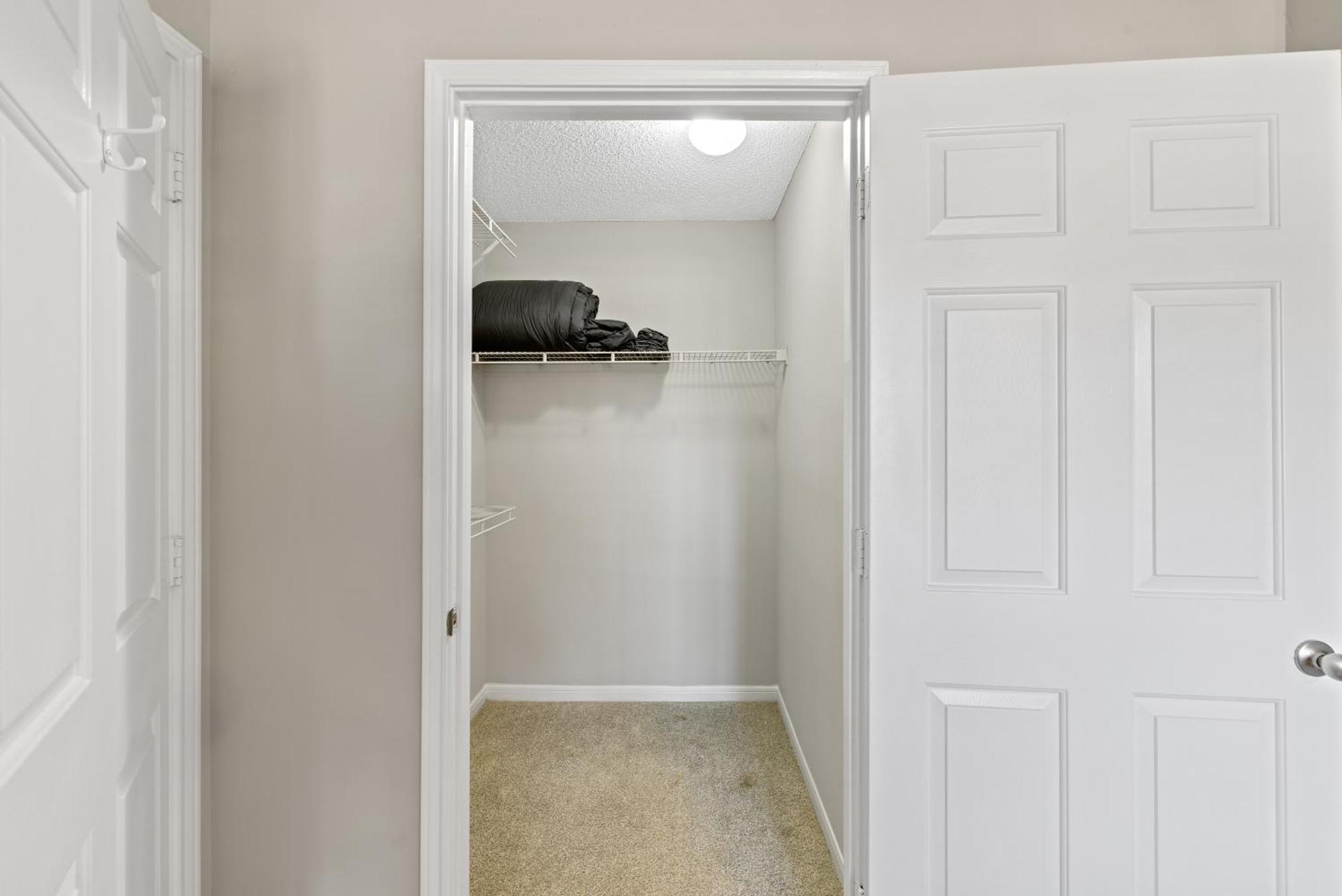 Apartment Cozy 2br Steps From Uga & Downtown Ga